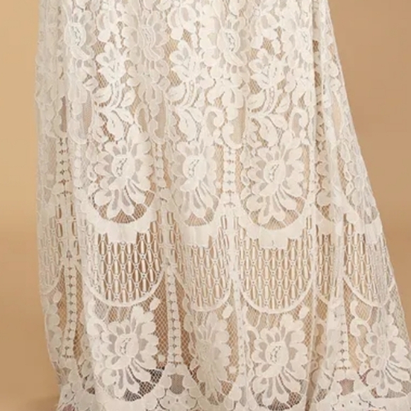 Lulu's flynn white lace maxi dress in ivory. - Picture 6 of 7